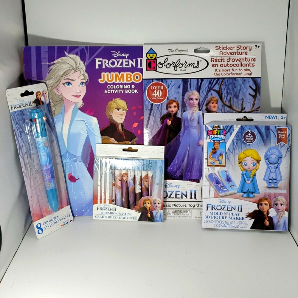 NWT Frozen Gift Pack